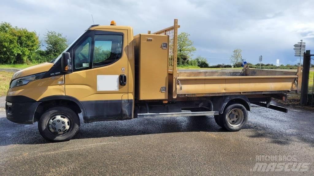 Iveco 35C 15 Nakladacia/sklápacia bočnica