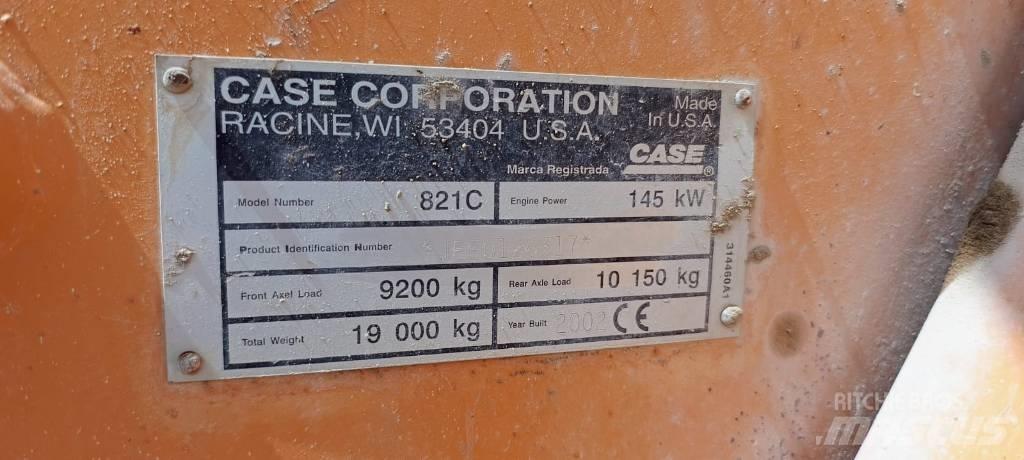 CASE 821 C Kolesové nakladače