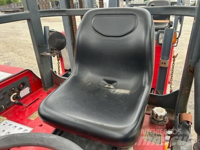 Moffett M5500 Terénne vysokozdvižné vozíky