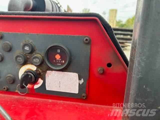 Moffett M5500 Terénne vysokozdvižné vozíky