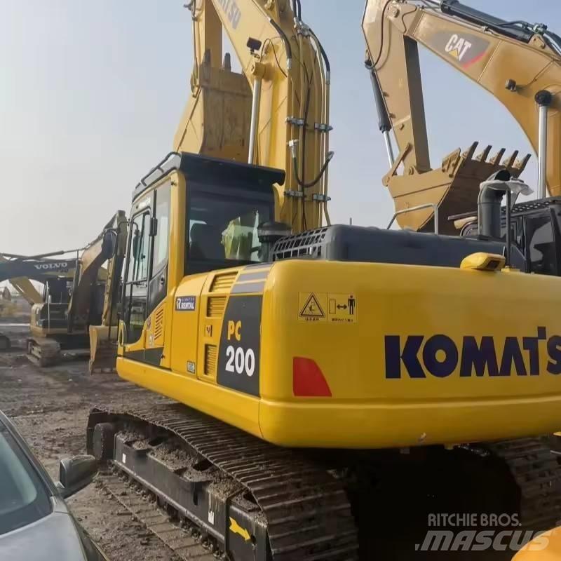 Komatsu PC 200 Pásové rýpadlá