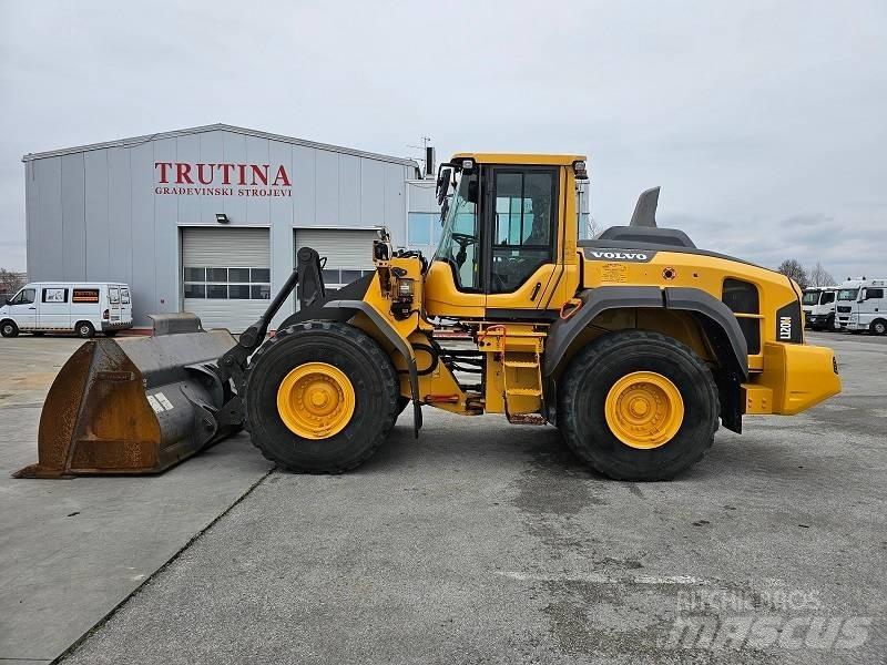 Volvo L 120 H Kolesové nakladače