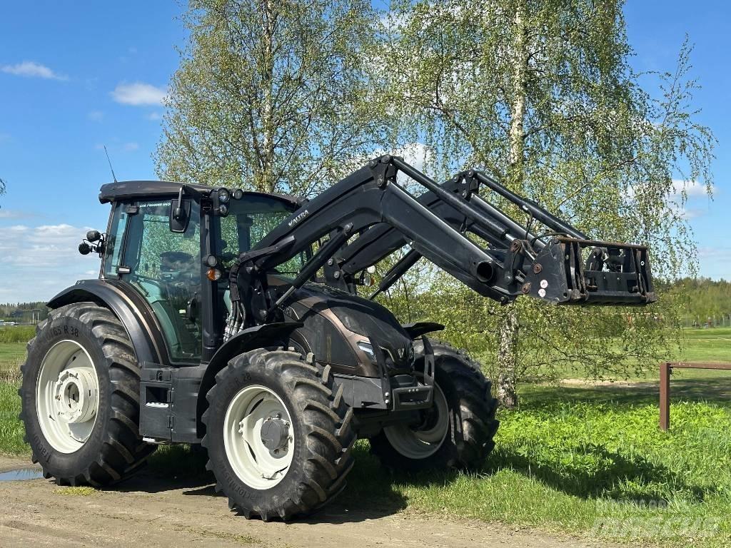 Valtra G 135 Active Traktory