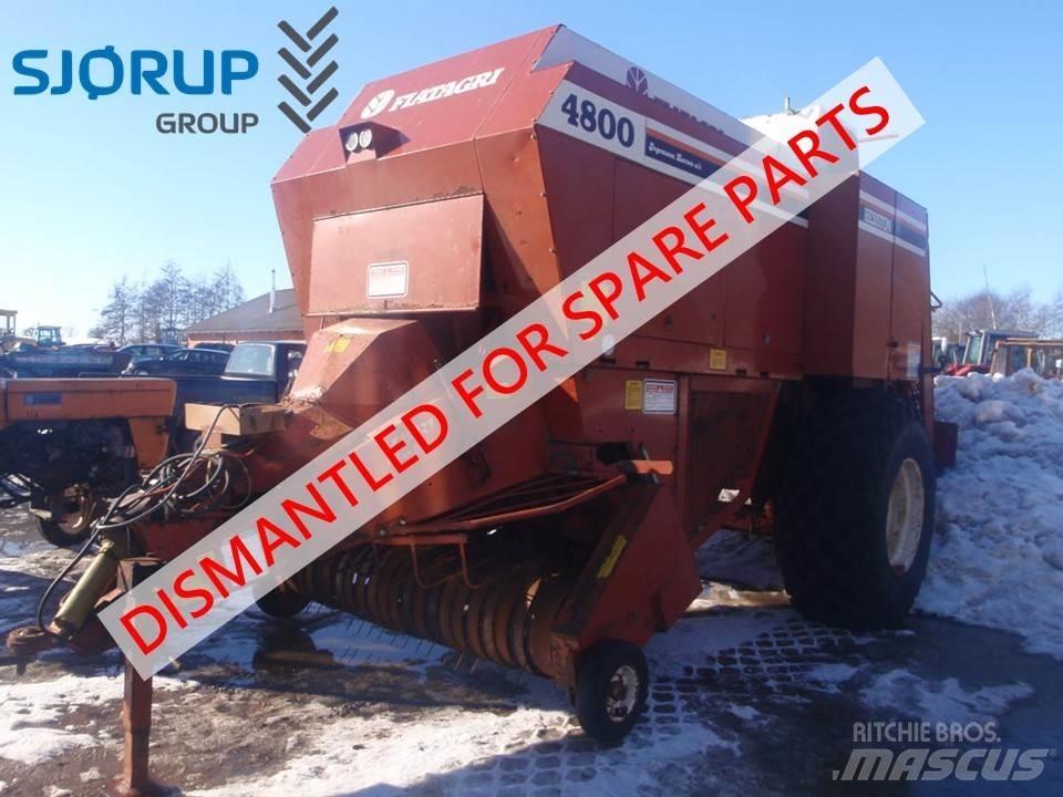 Hesston 4800 Traktory