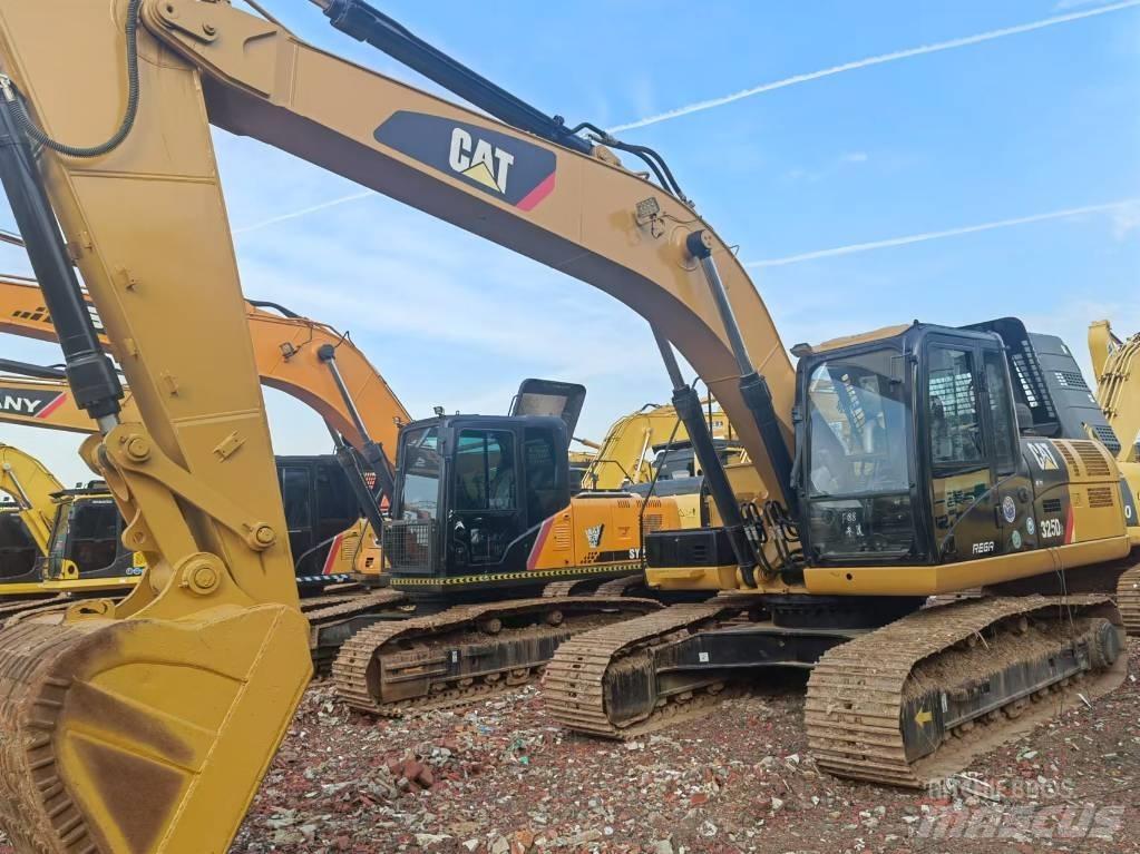 CAT 325 D2 Pásové rýpadlá
