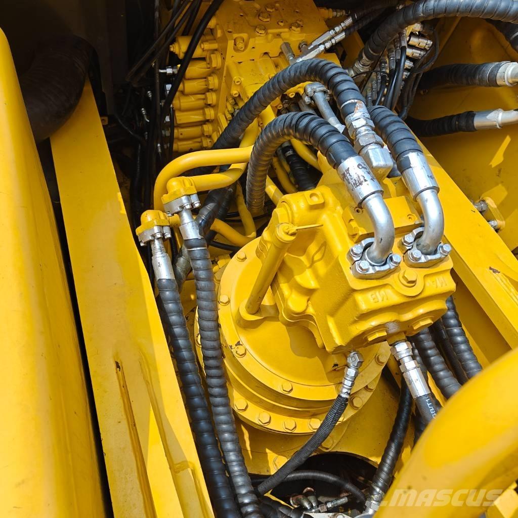 Komatsu 450-8 Pásové rýpadlá