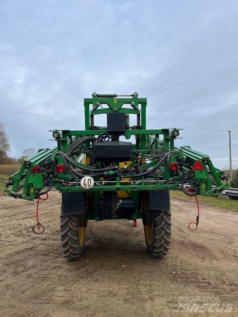John Deere 740 Ťahané postrekovače