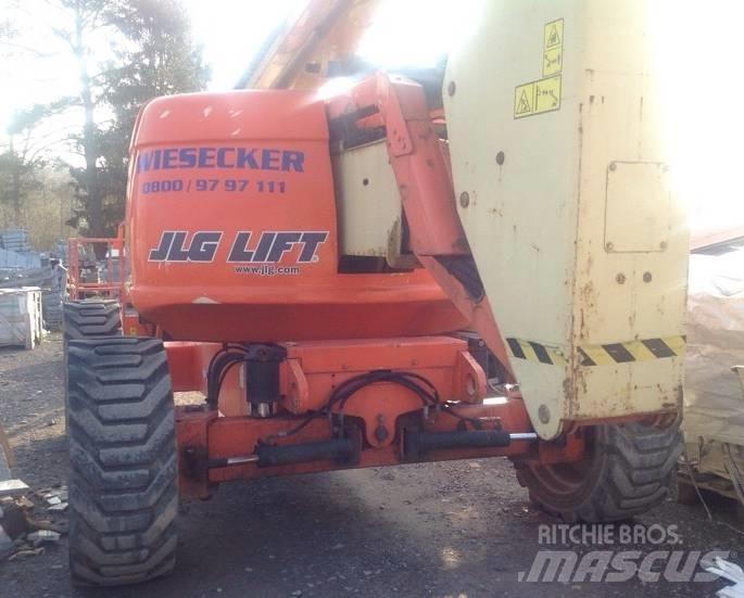 JLG 600 AJ Kĺbové plošiny