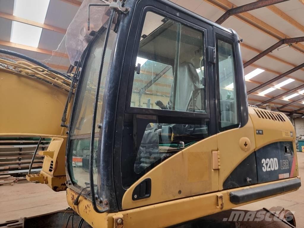 CAT 320 D FOR PARTS Pásové rýpadlá