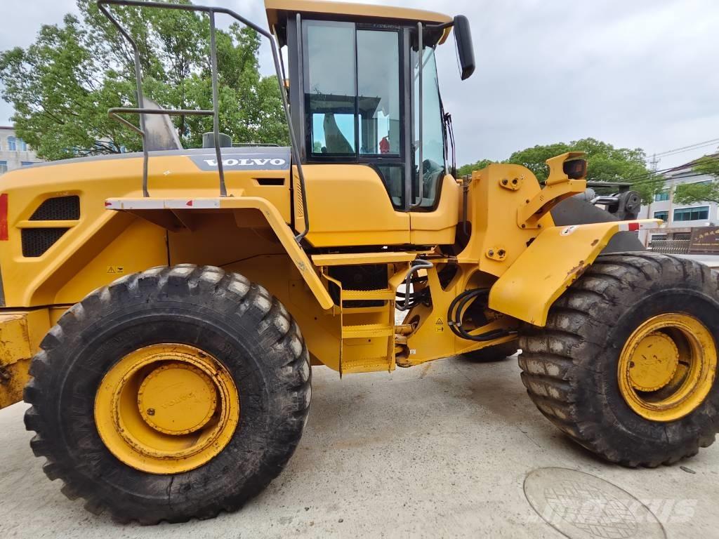 Volvo L 105 Kolesové nakladače