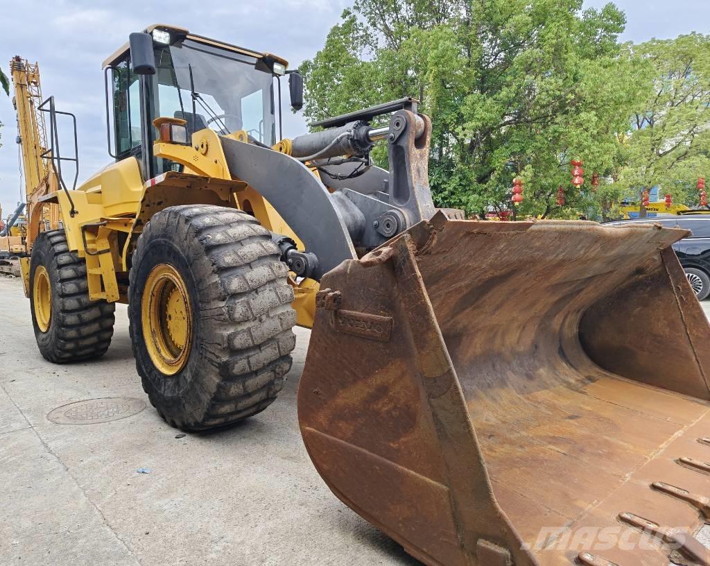 Volvo L 105 Kolesové nakladače