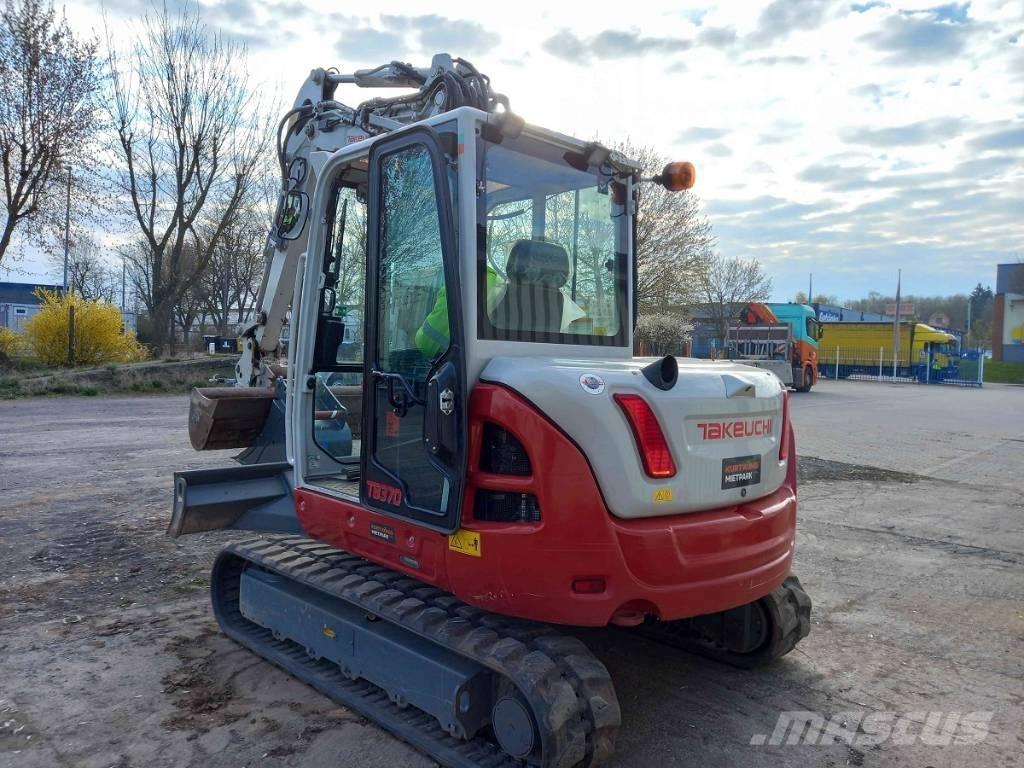 Takeuchi TB 370 CV Midi rýpadlá 7 t - 12 t