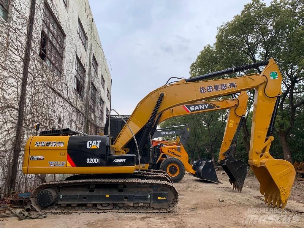 CAT 320D2 Pásové rýpadlá