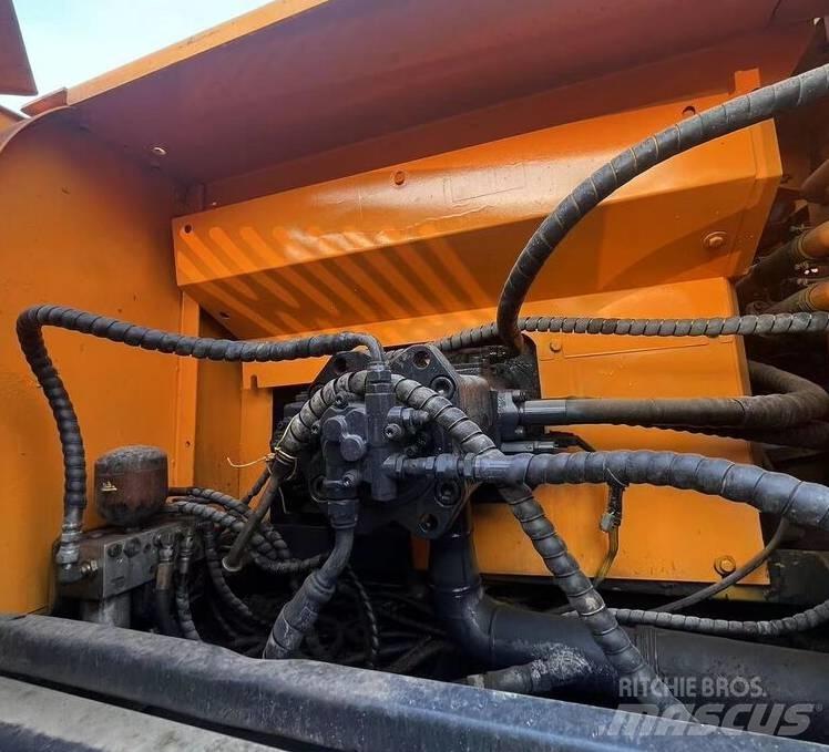 Hyundai R330LC-9T Pásové rýpadlá
