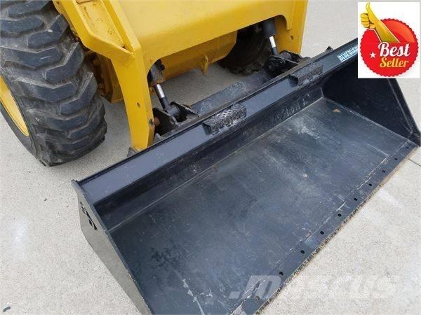 CAT 272 D Šmykom riadené nakladače