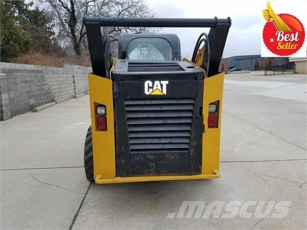 CAT 272 D Šmykom riadené nakladače