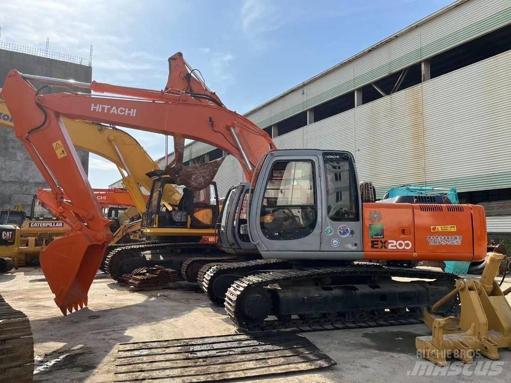 Hitachi EX 200 Pásové rýpadlá