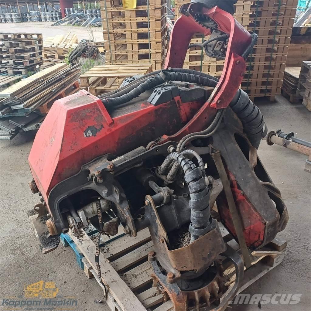 Komatsu C144 Žatevné hlavy