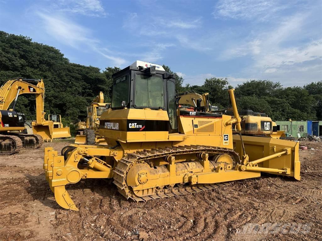 CAT D7G Pásové dozéry