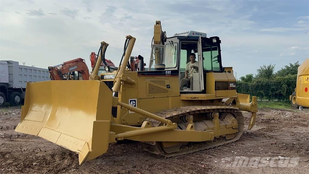 CAT D7G Pásové dozéry