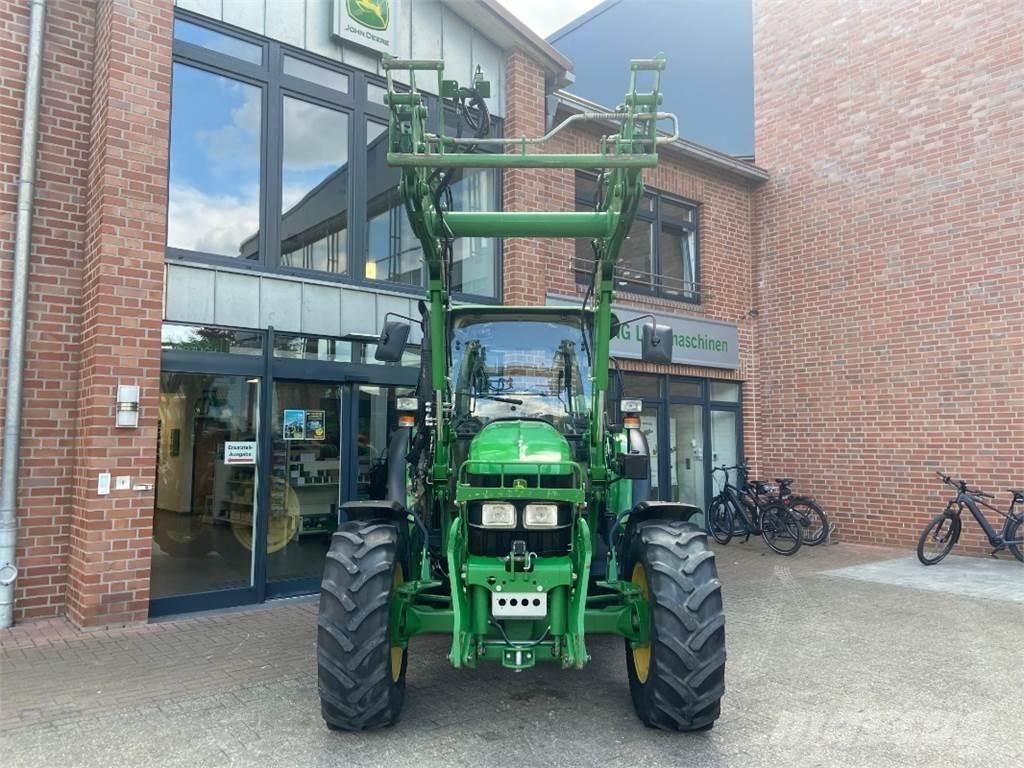 John Deere 5070M Traktory