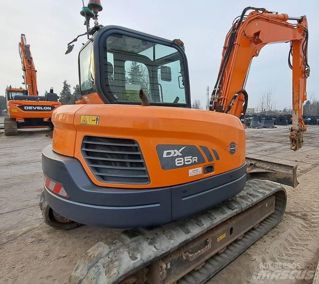 Doosan DX 85 R-3 Midi rýpadlá 7 t - 12 t