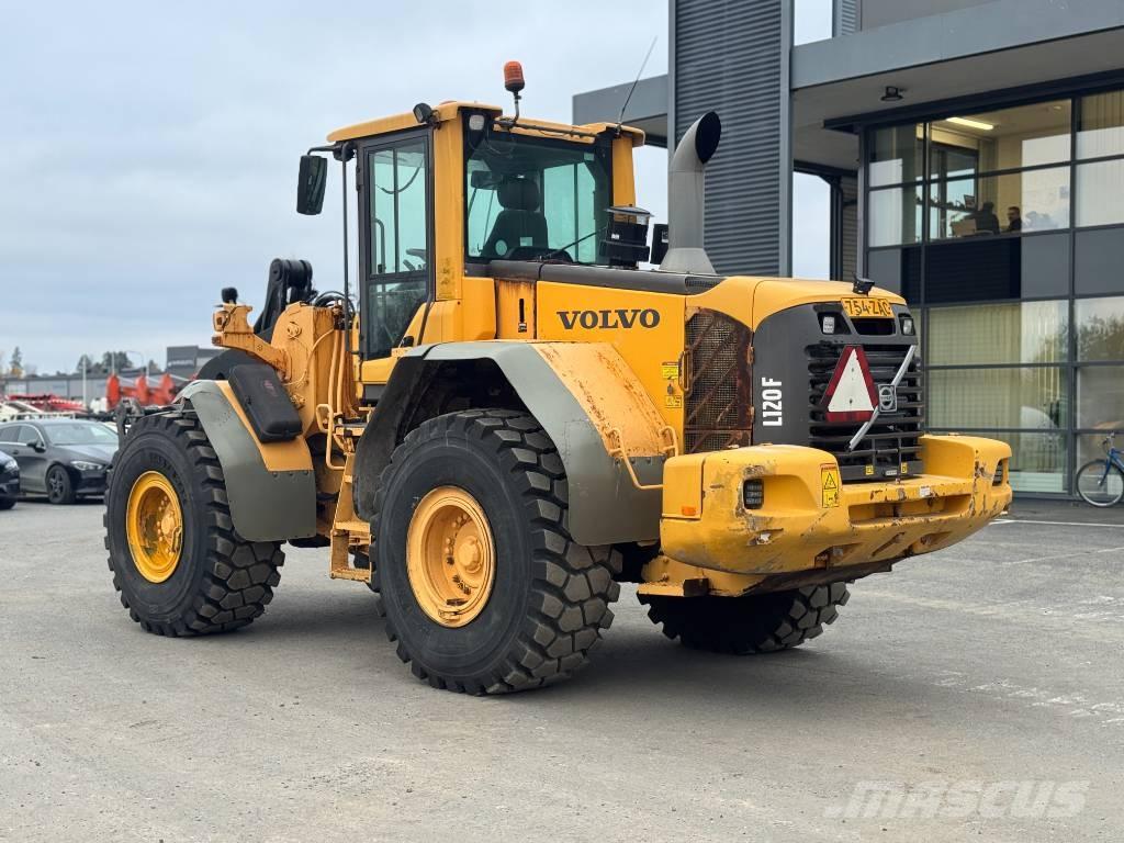 Volvo L 120 F Kolesové nakladače