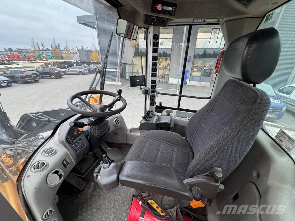 Volvo L 120 F Kolesové nakladače