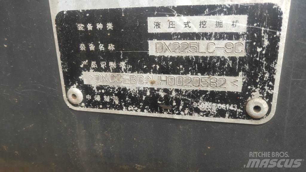Doosan DX225LC-9C Pásové rýpadlá