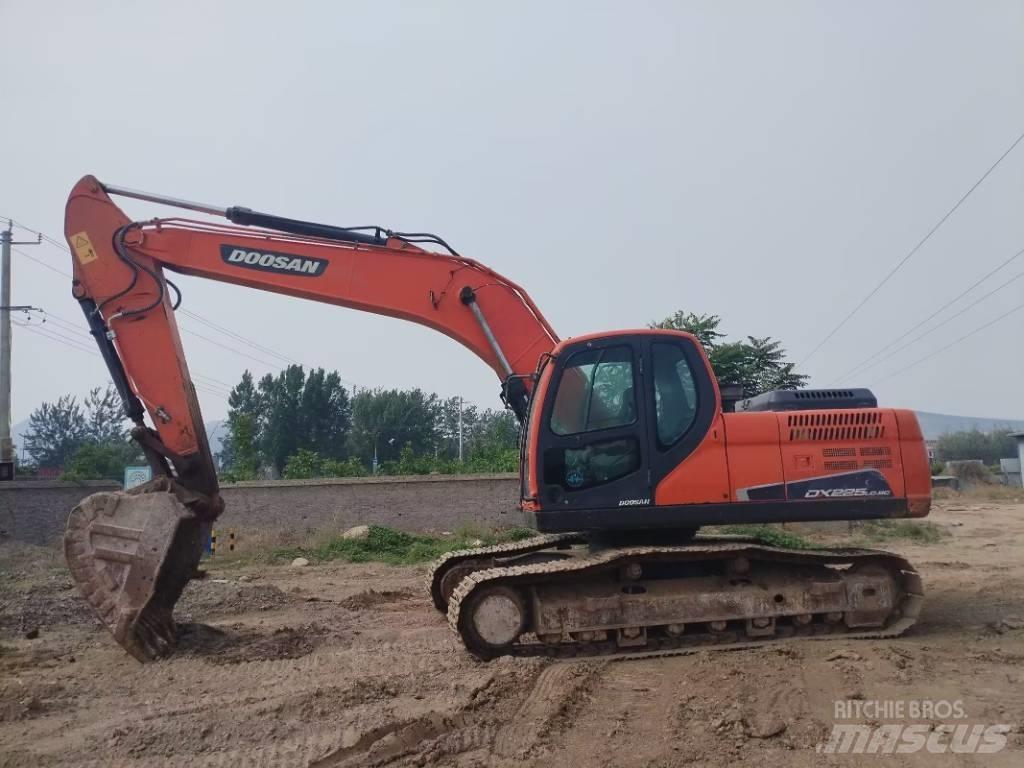 Doosan DX225LC-9C Pásové rýpadlá