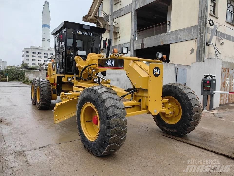 CAT 140H Grejdery