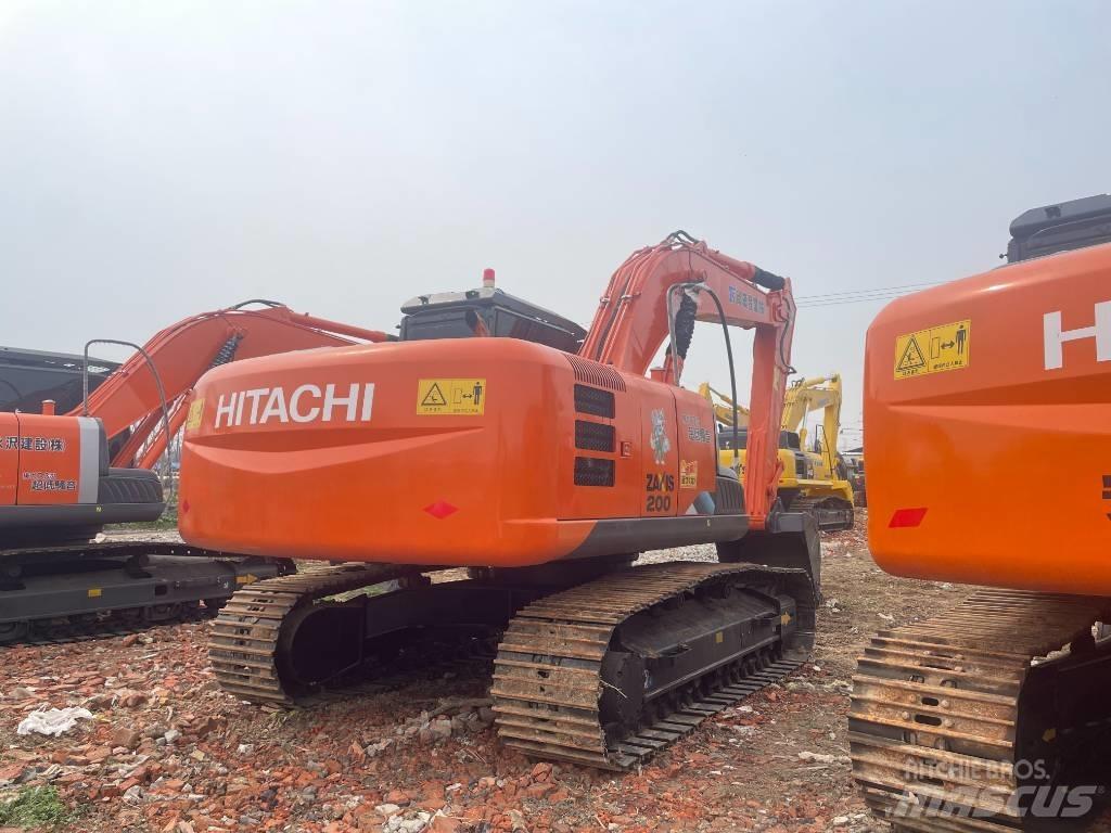 Hitachi ZX 200 Pásové rýpadlá
