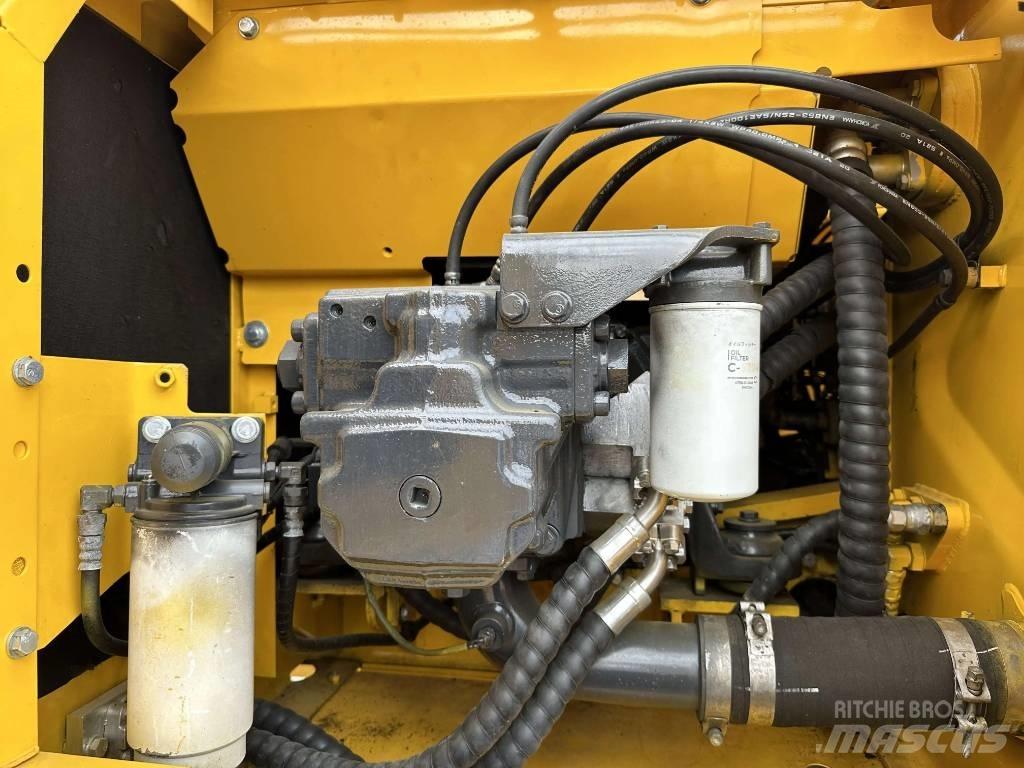 Komatsu PC200-8 Pásové rýpadlá