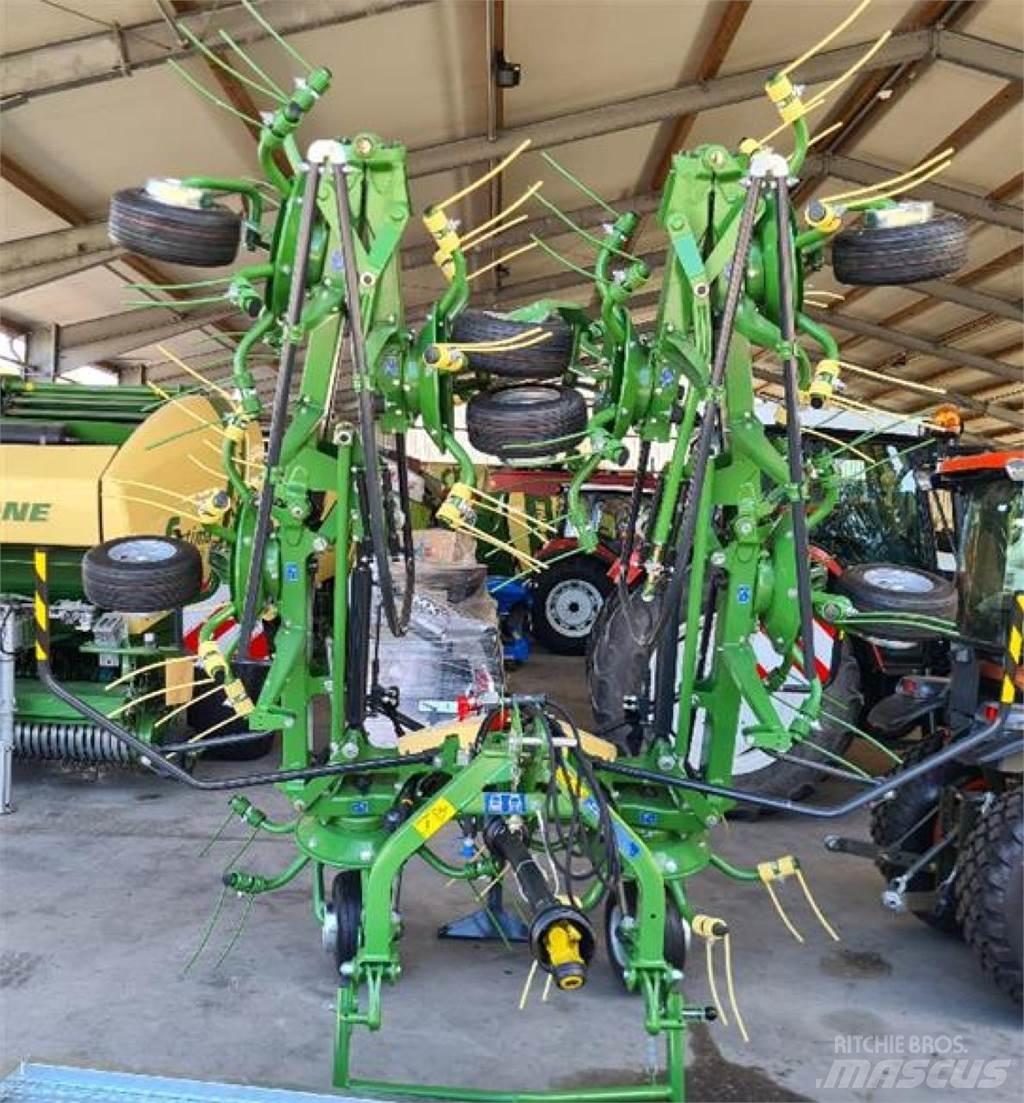 Krone VENDRO 900 Obracače a zhrabovače sena