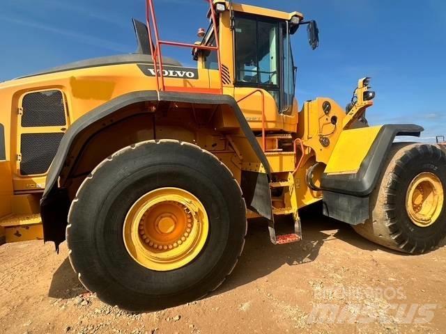 Volvo L 220 H Kolesové nakladače