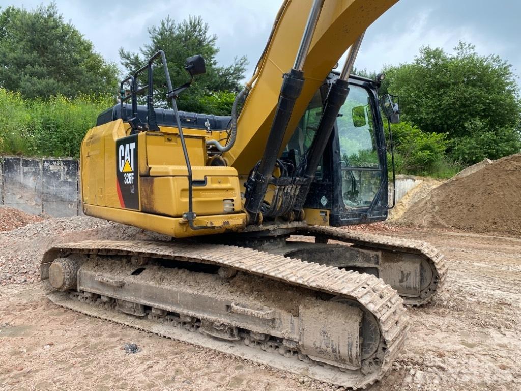 CAT 326 F L Pásové rýpadlá