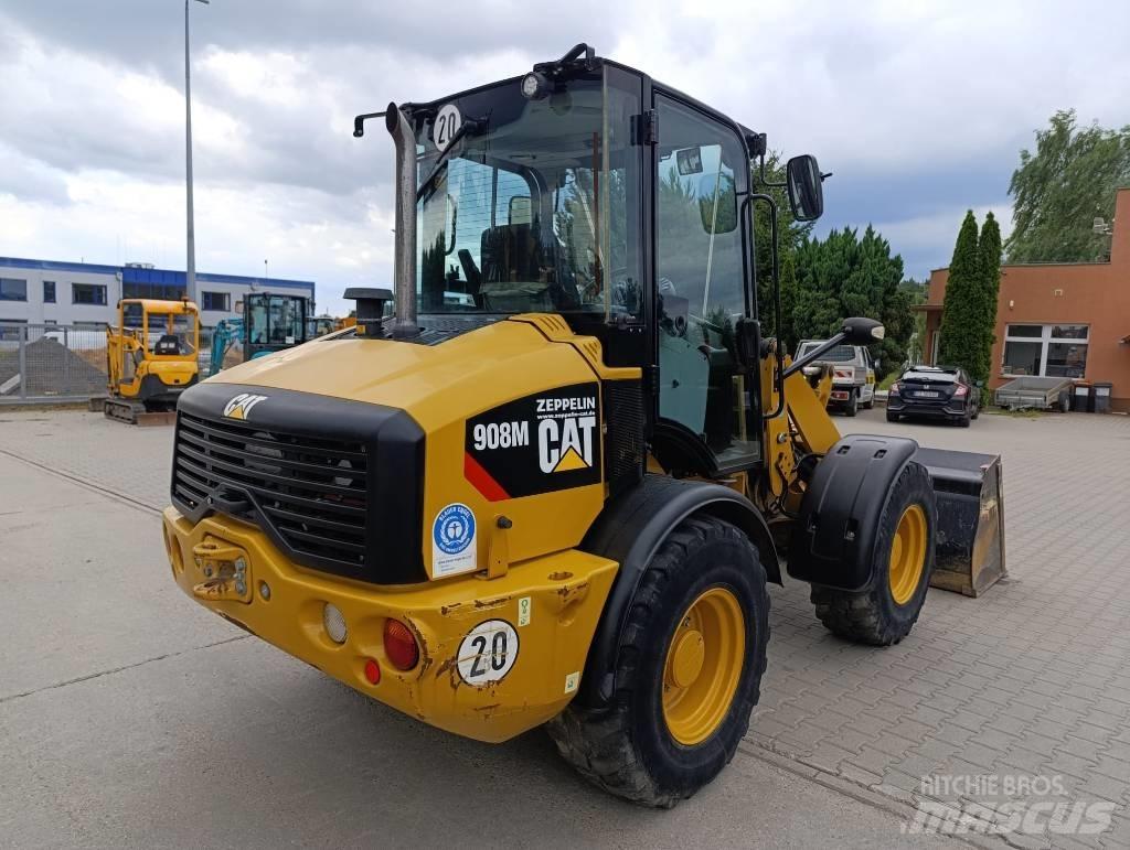 CAT 908M Kolesové nakladače