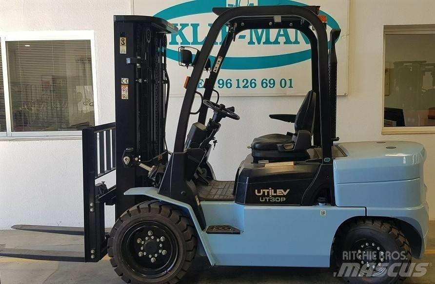 Utilev (5586) UT30P Dieselové vozíky