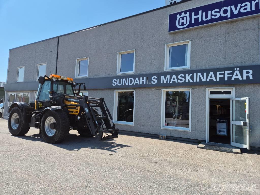 JCB Fastrac 2135 Traktory