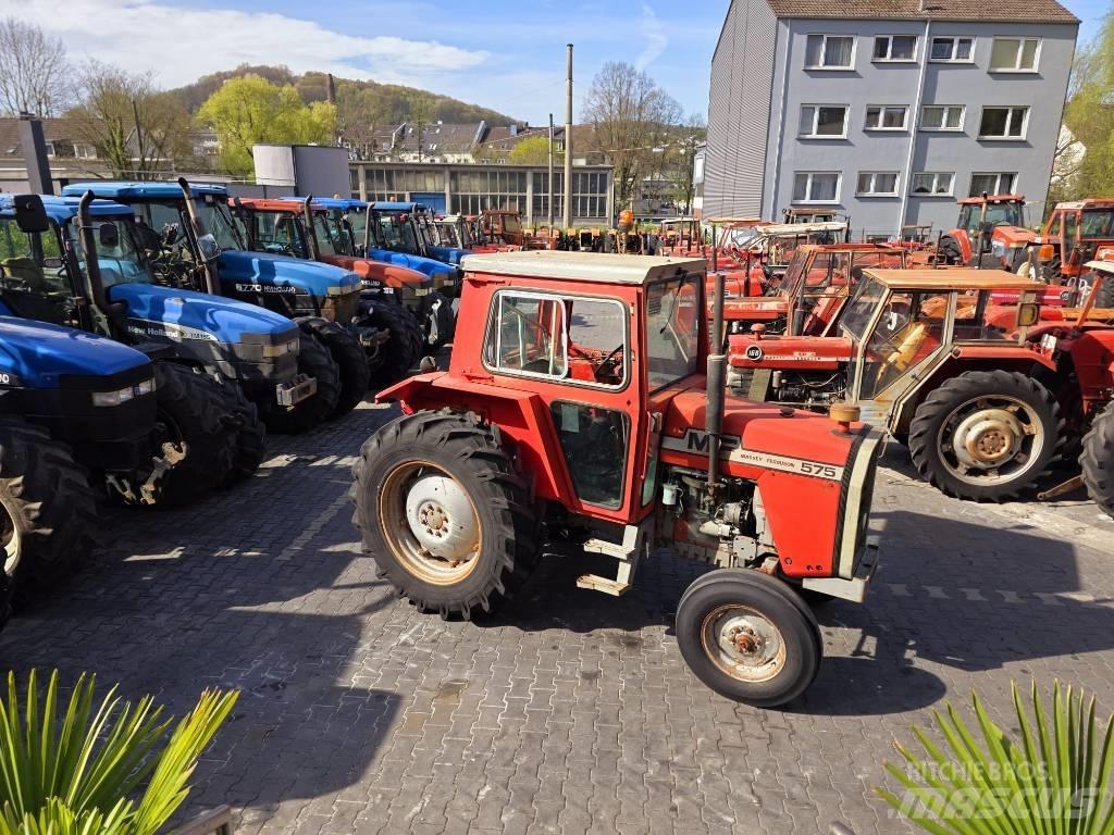 Massey Ferguson 575 Traktory