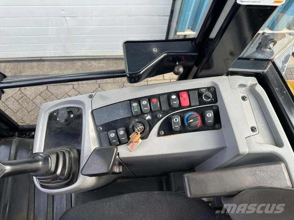CAT 907 H 2 Kolesové nakladače