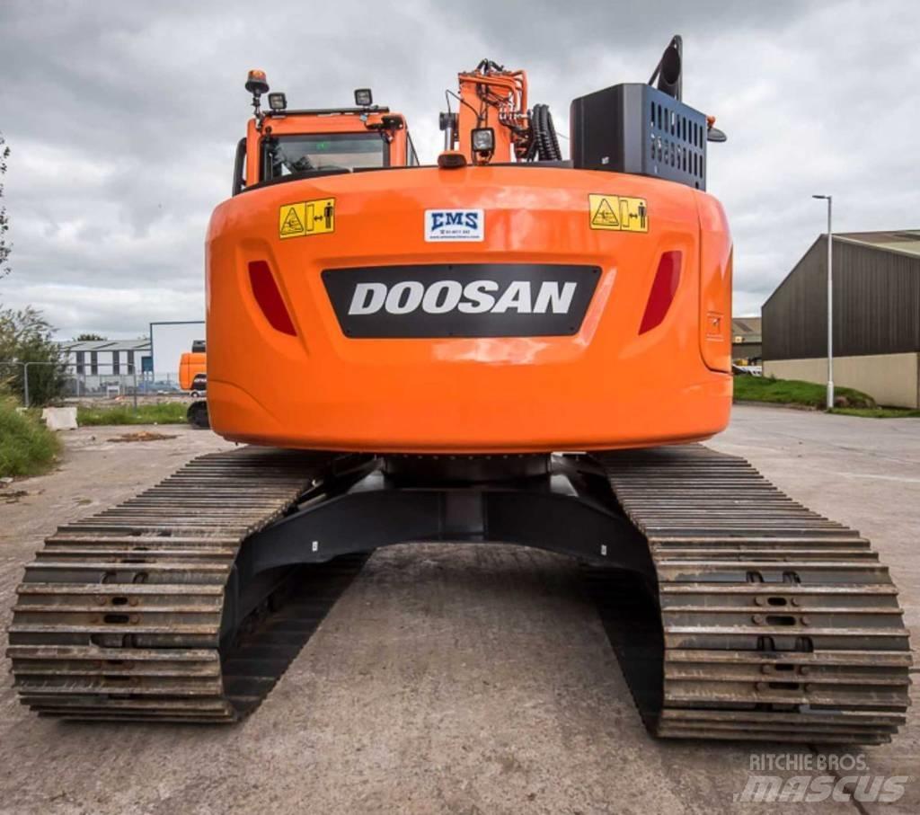 Doosan DX 235 LCR-5 Pásové rýpadlá