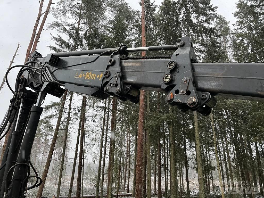 Ponsse Bear 8W Harvestory