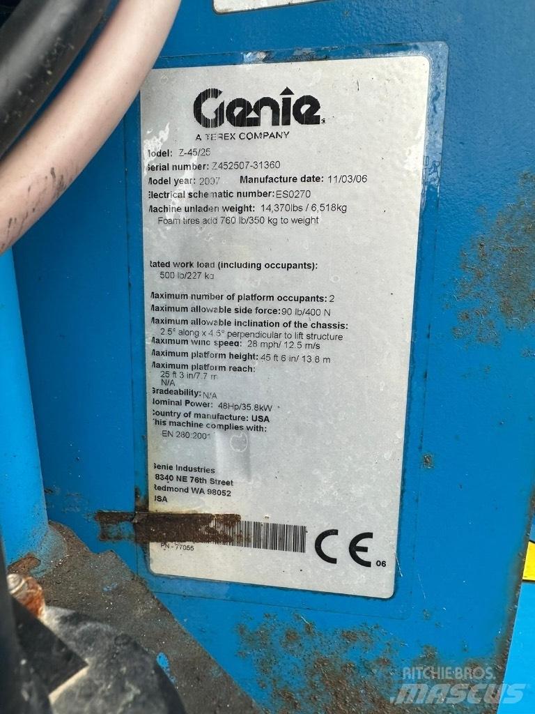 Genie Z 45/22 Kĺbové plošiny