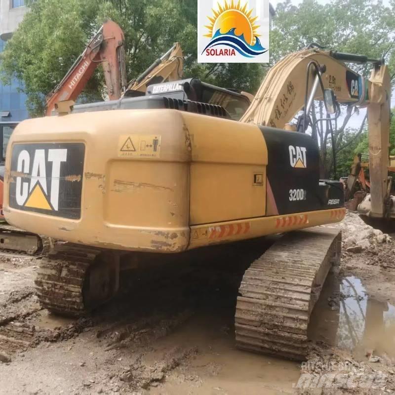 CAT 320 D2 Pásové rýpadlá