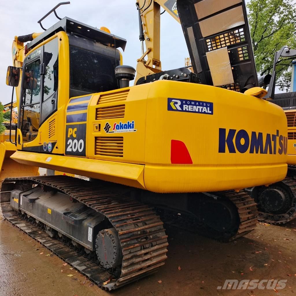 Komatsu PC 200 Pásové rýpadlá