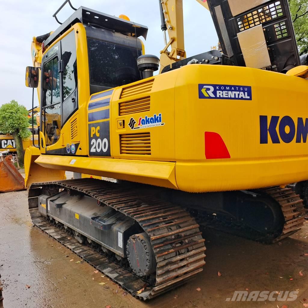 Komatsu PC 200 Pásové rýpadlá