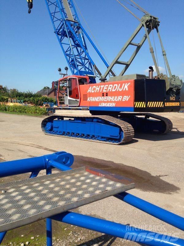 Liebherr 843 HS Pásové žeriavy