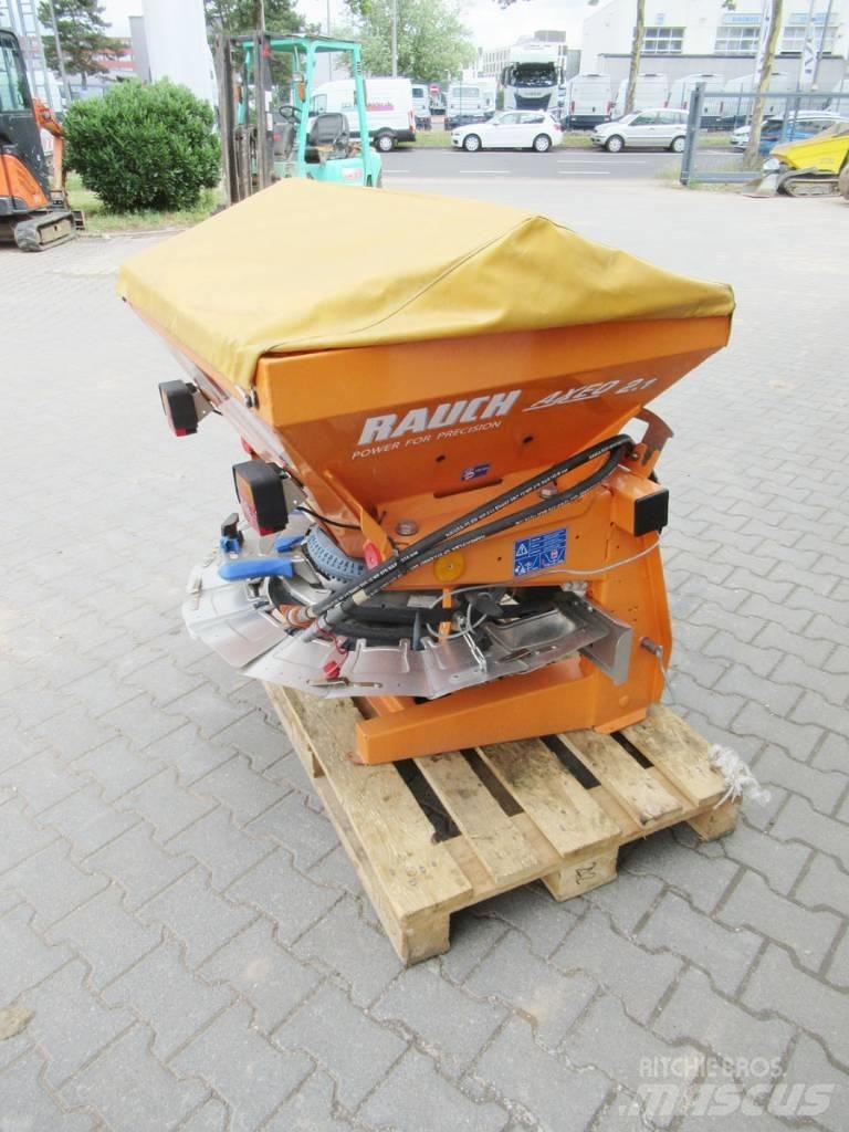 Rauch Axeo 2.1C Posýpače soli a piesku