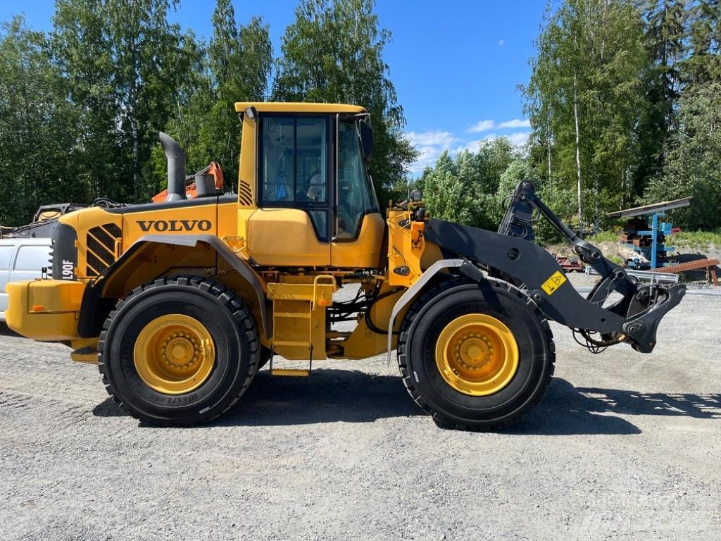 Volvo L 90 F Kolesové nakladače